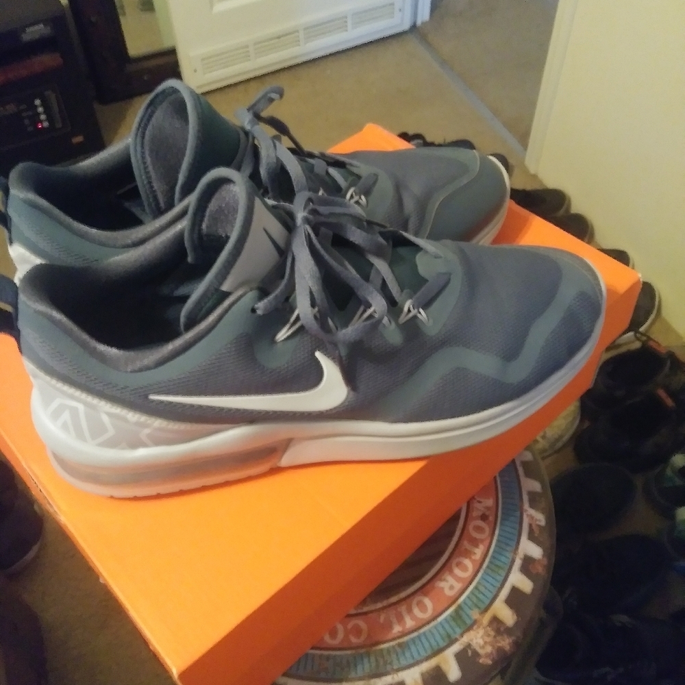 Nike Air Max Fury